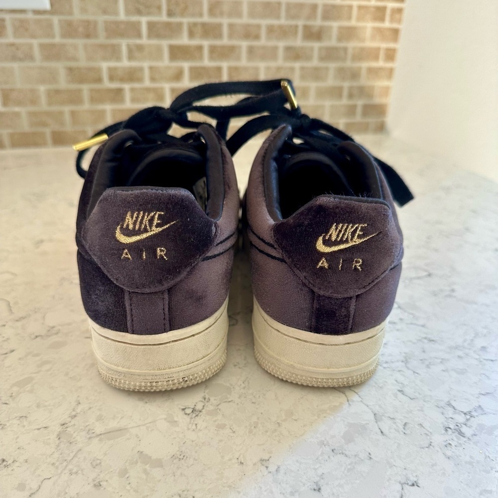 Nike Air Force 1 Low '07 Premium 'Black Velour' | Size 4.5 - Picture 3 of 9
